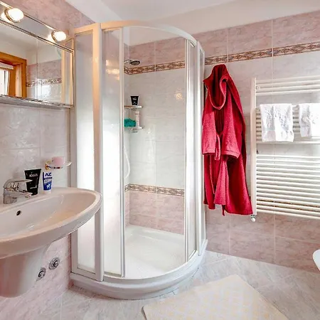 Lorella Legno Apartment *